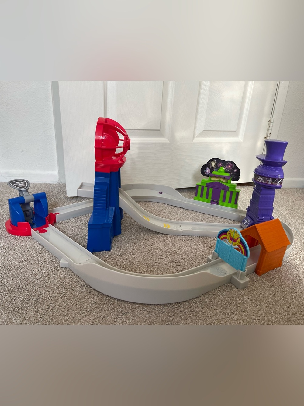 Paw Patrol Multi-Action Race Track Playset in Red, Blue, Purple, Orange, Green